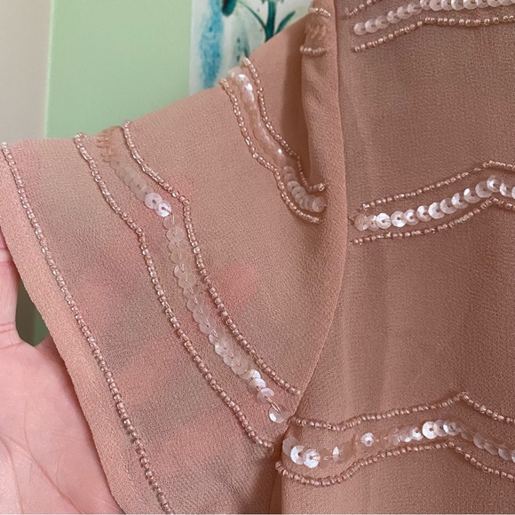 ✨SOLD✨ soft pink beaded top - Picture 5 of 6